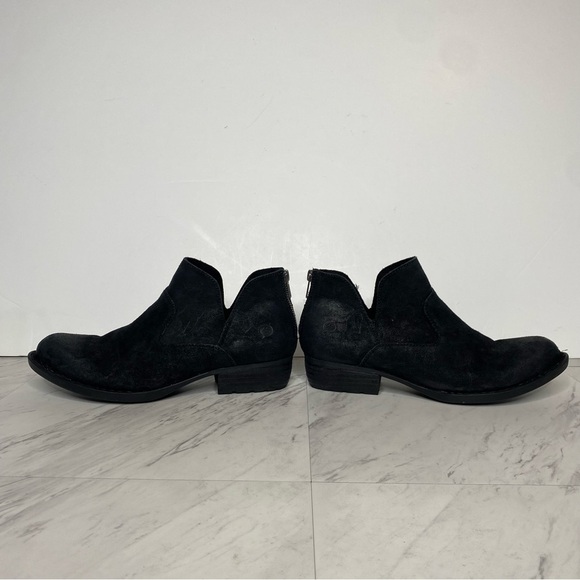 Born Beth Black Distressed Suede Bootie 8 1/2 M - Picture 7 of 14